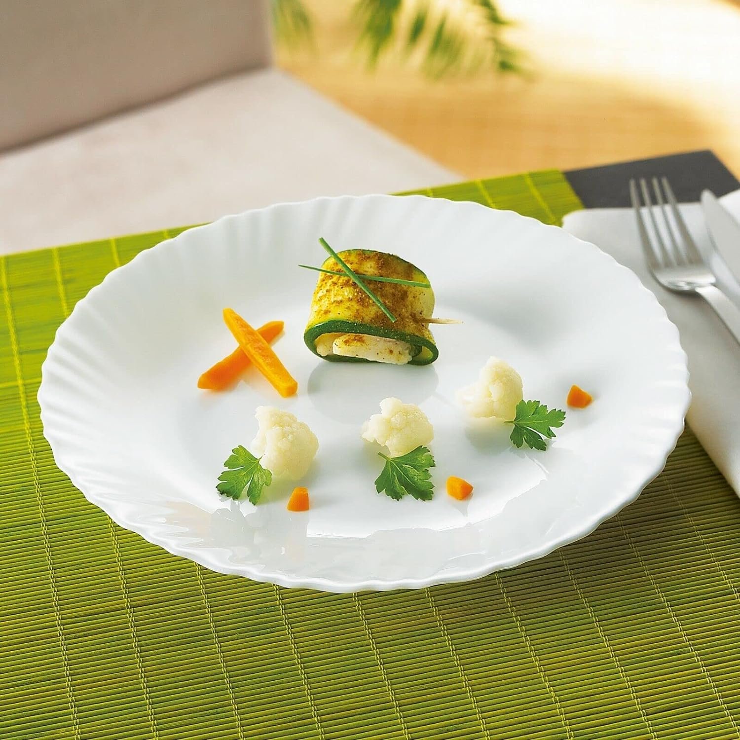 Orchid Opalware Classic dinner Plate