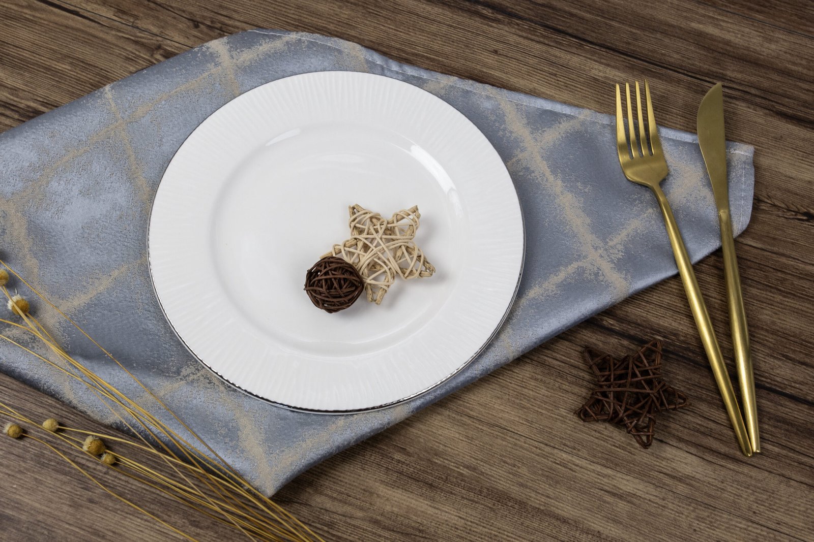 ORCHID 8" NEW BONE CHINA EMBOSSED DESSERT PLATE LINEN