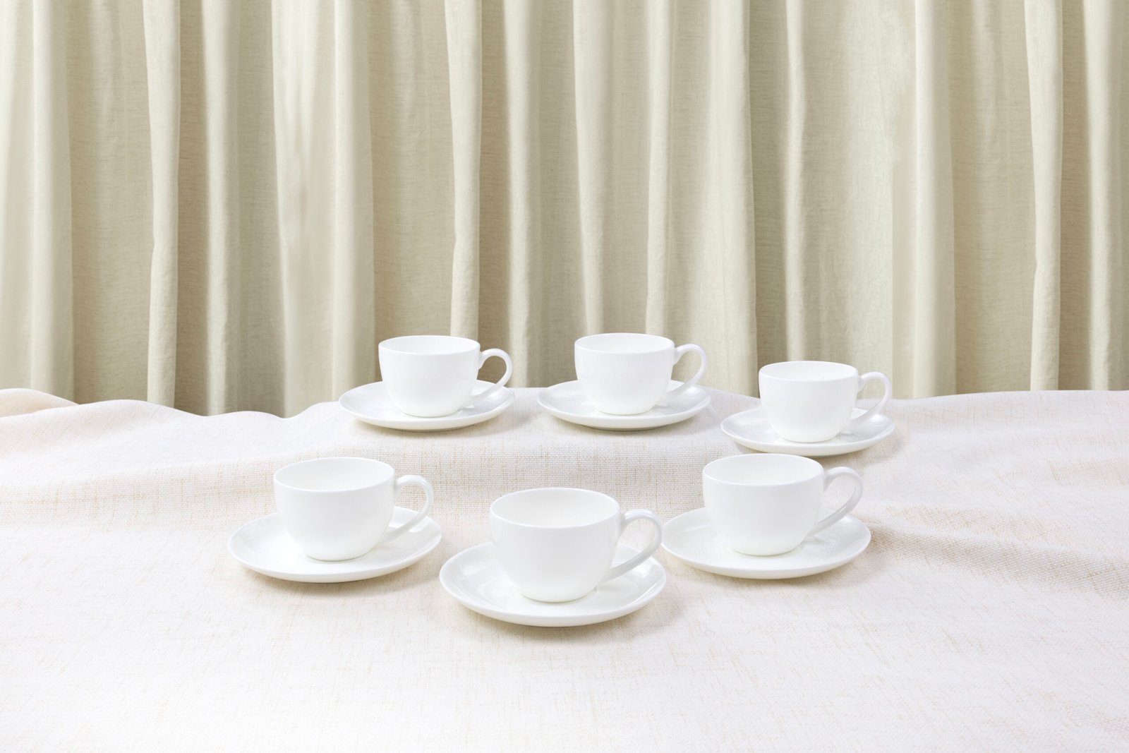 tea cup and saucer